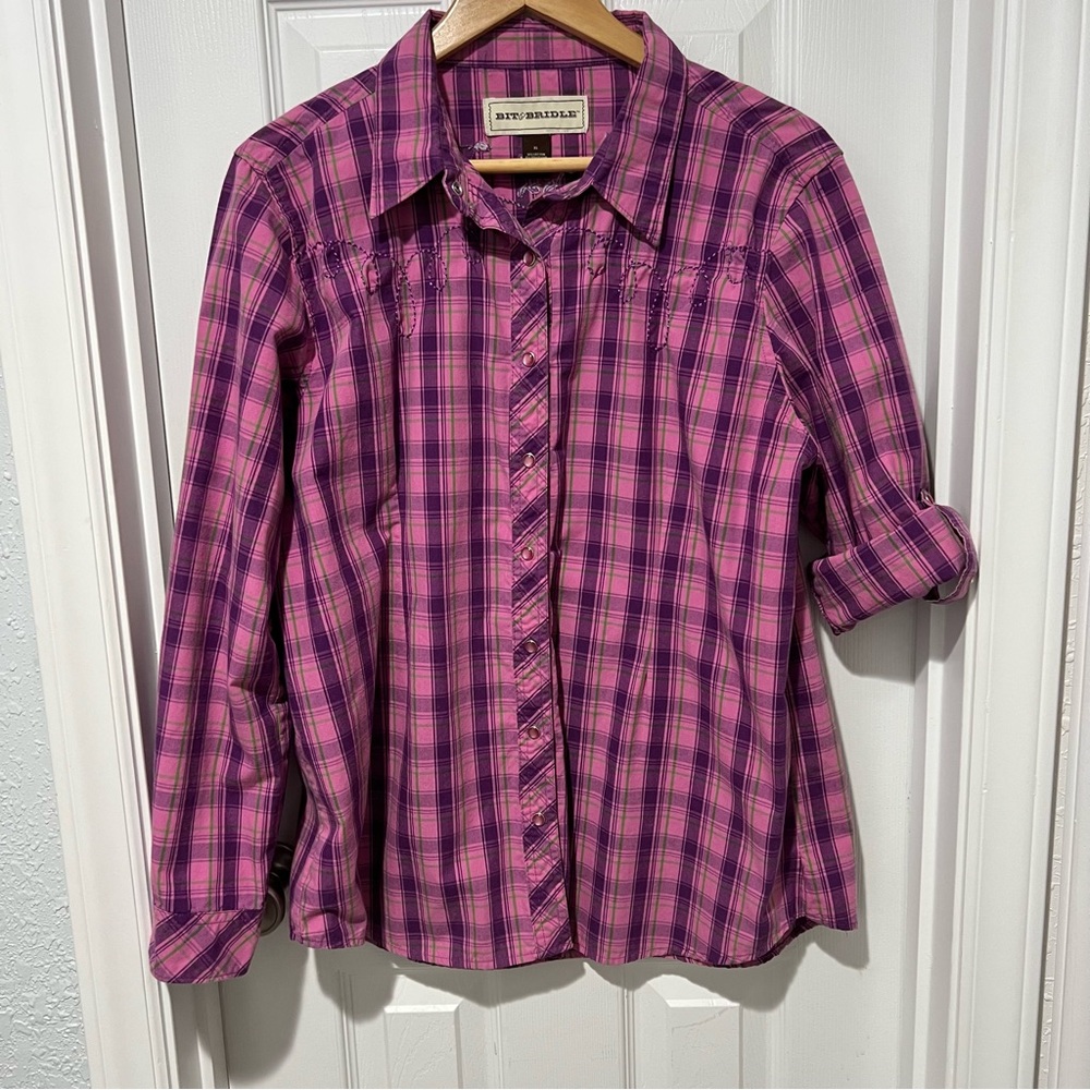 Bit & Bridle Western Pearl Snap Top Size XL Purple Plaid Embroidered Horses